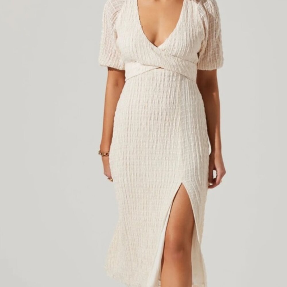 ASTR the Label Crossover Bust Midi Dress - Size Large